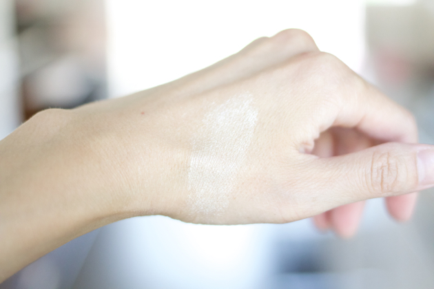 Marc Jacobs Beauty Glow Stick on skin